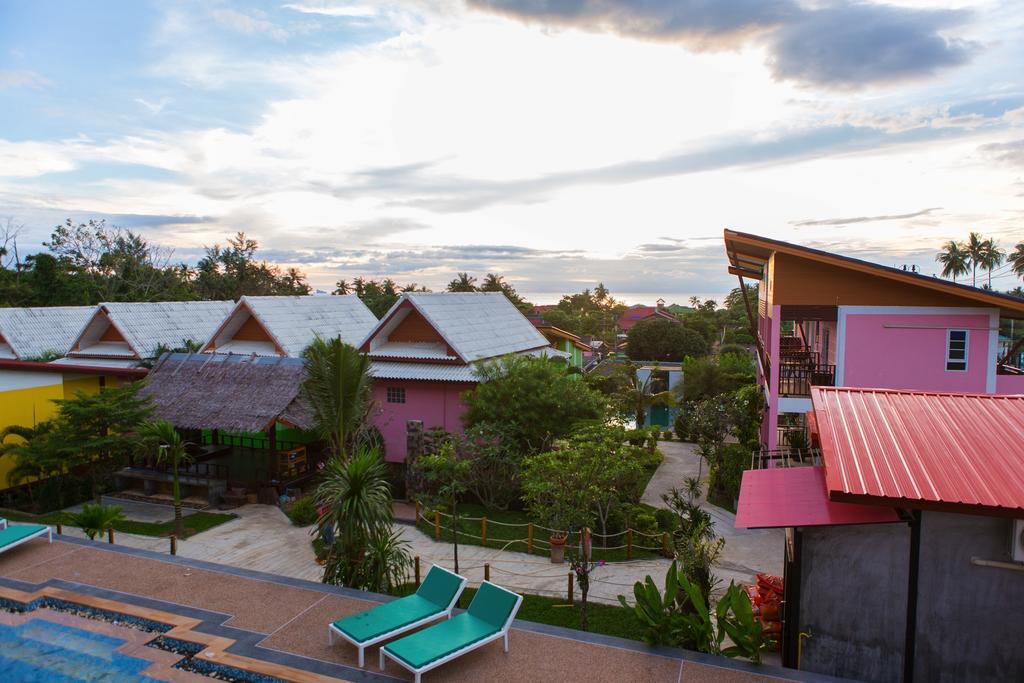 Pinky & - Sha Extra 4* Ko Lanta