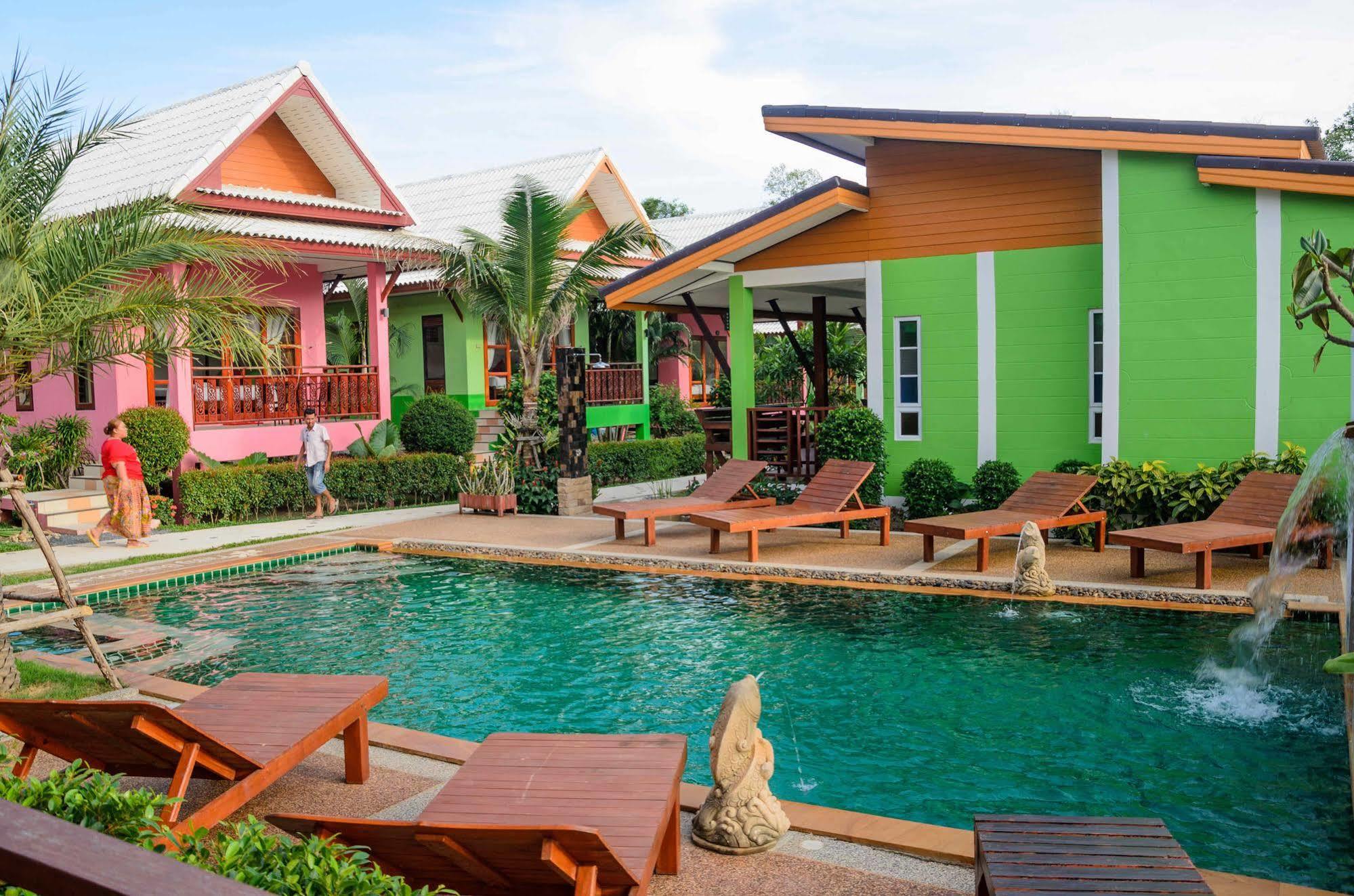 Pinky & - Sha Extra Hotel Ko Lanta